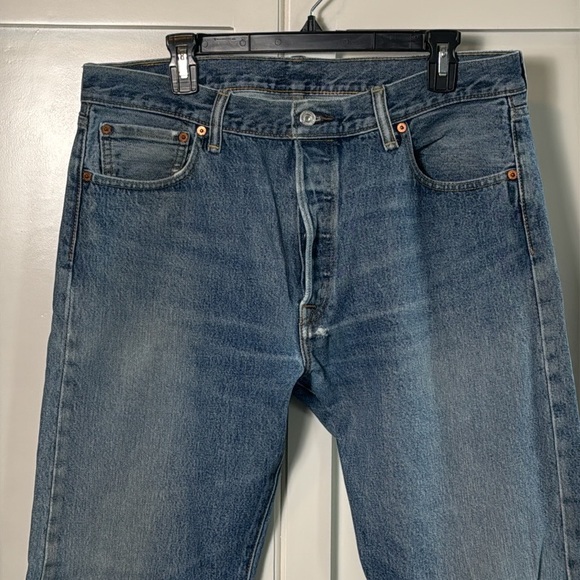 Levi's 501 original button fly jeans 36x32 - Picture 2 of 11